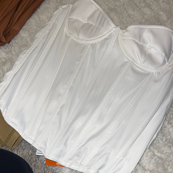 Kiki Riki ivory corset - Picture 1 of 6